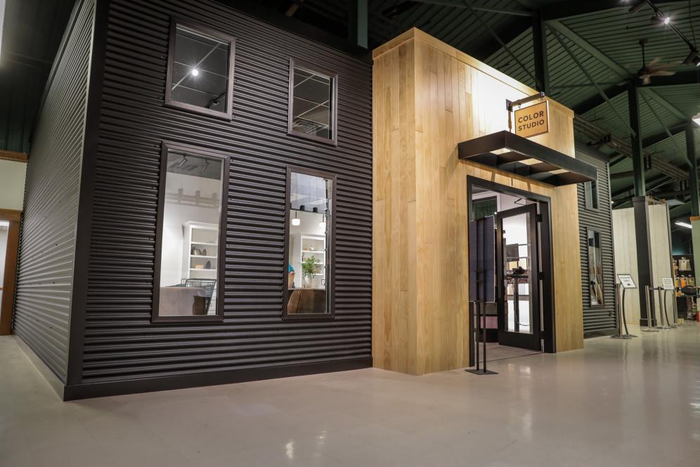 Color Studio 04-2025